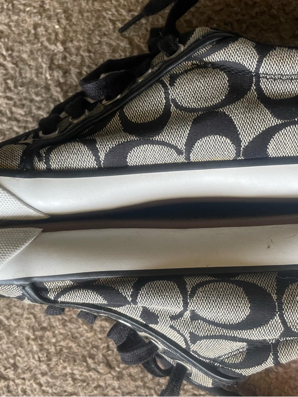 Coach low top sneakers size 7M - READ - Picture 8 of 10